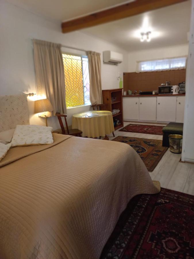 A La Fugue Hotel Upington Bagian luar foto