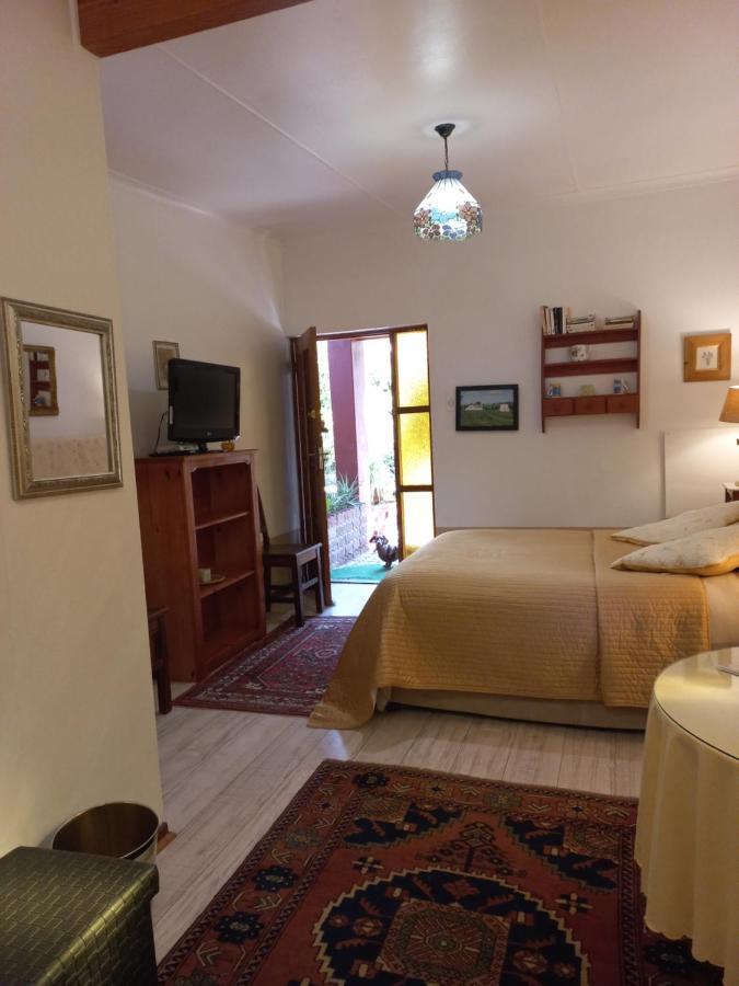 A La Fugue Hotel Upington Bagian luar foto