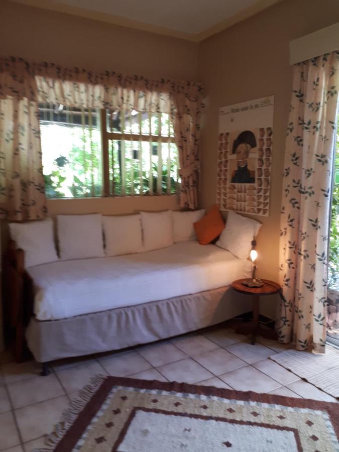 A La Fugue Hotel Upington Bagian luar foto