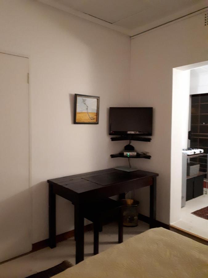 A La Fugue Hotel Upington Bagian luar foto