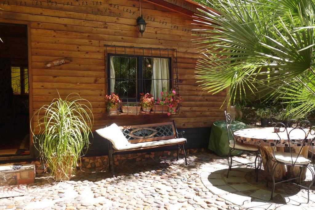 A La Fugue Hotel Upington Bagian luar foto
