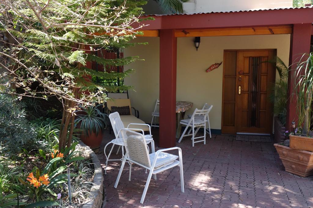 A La Fugue Hotel Upington Bagian luar foto